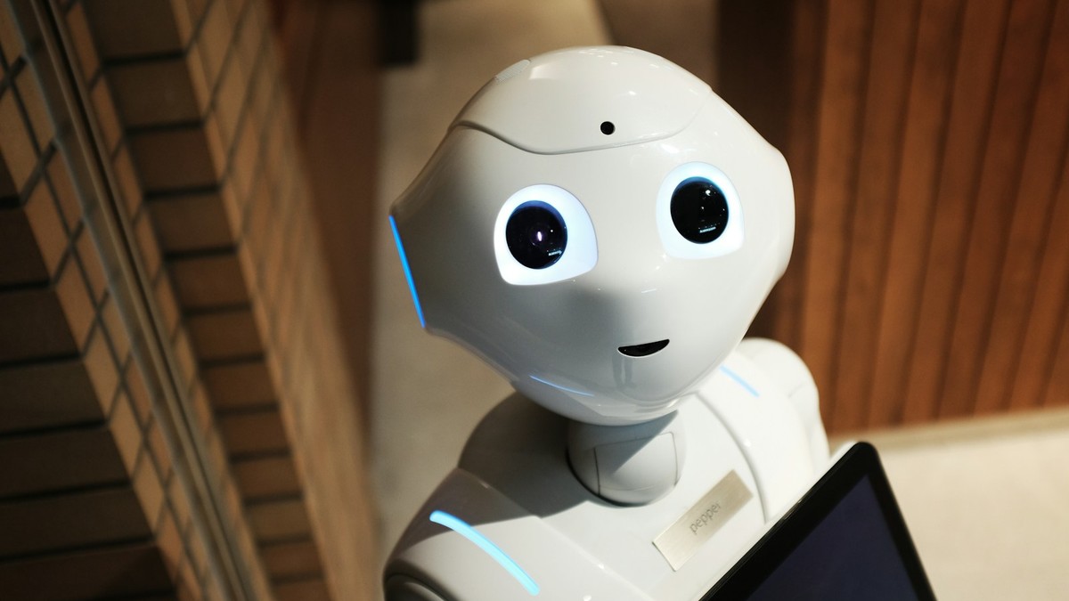Laboratuvar ortamında otonom robotik ve uzamsal bilgisayarlı görü testi yapan yapay zeka araştırmacıları