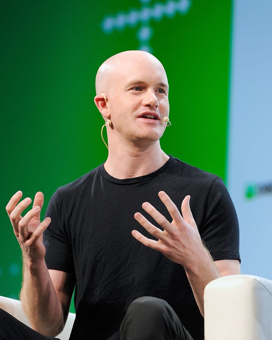 Brian Armstrong portresi — Wikimedia Commons