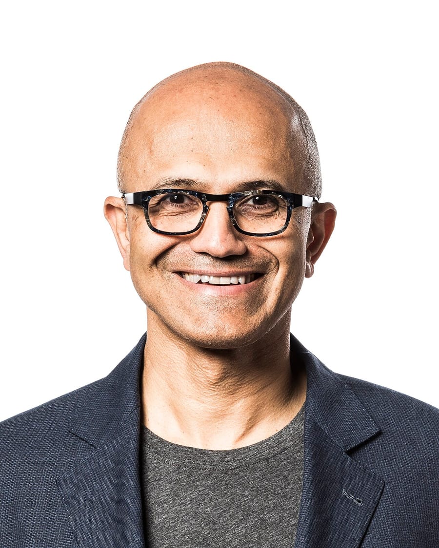 Satya Nadella portresi — Wikimedia Commons