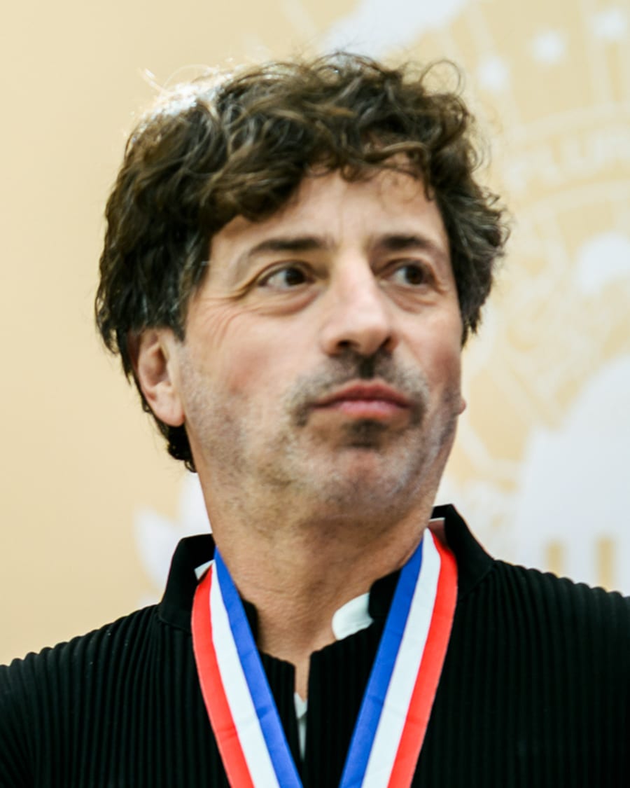 Sergey Brin portresi — Wikimedia Commons
