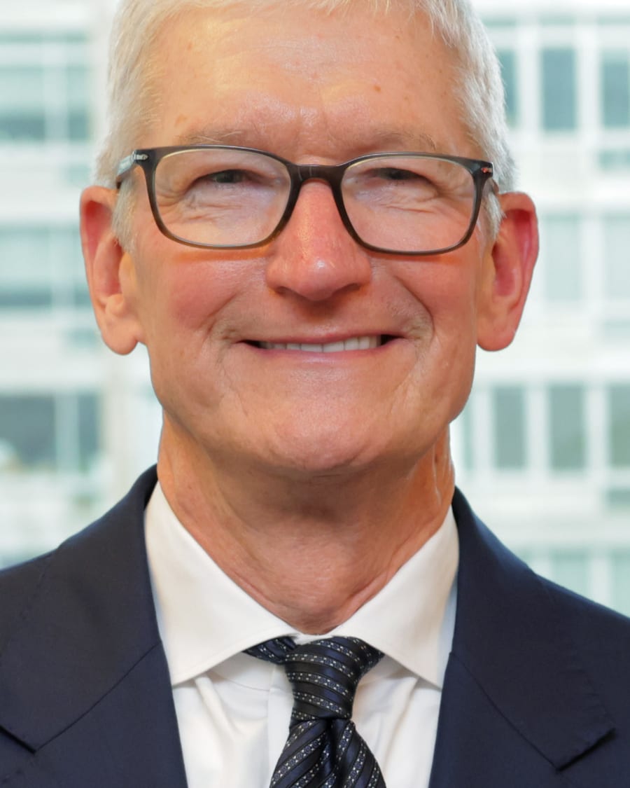 Tim Cook portresi — Wikimedia Commons
