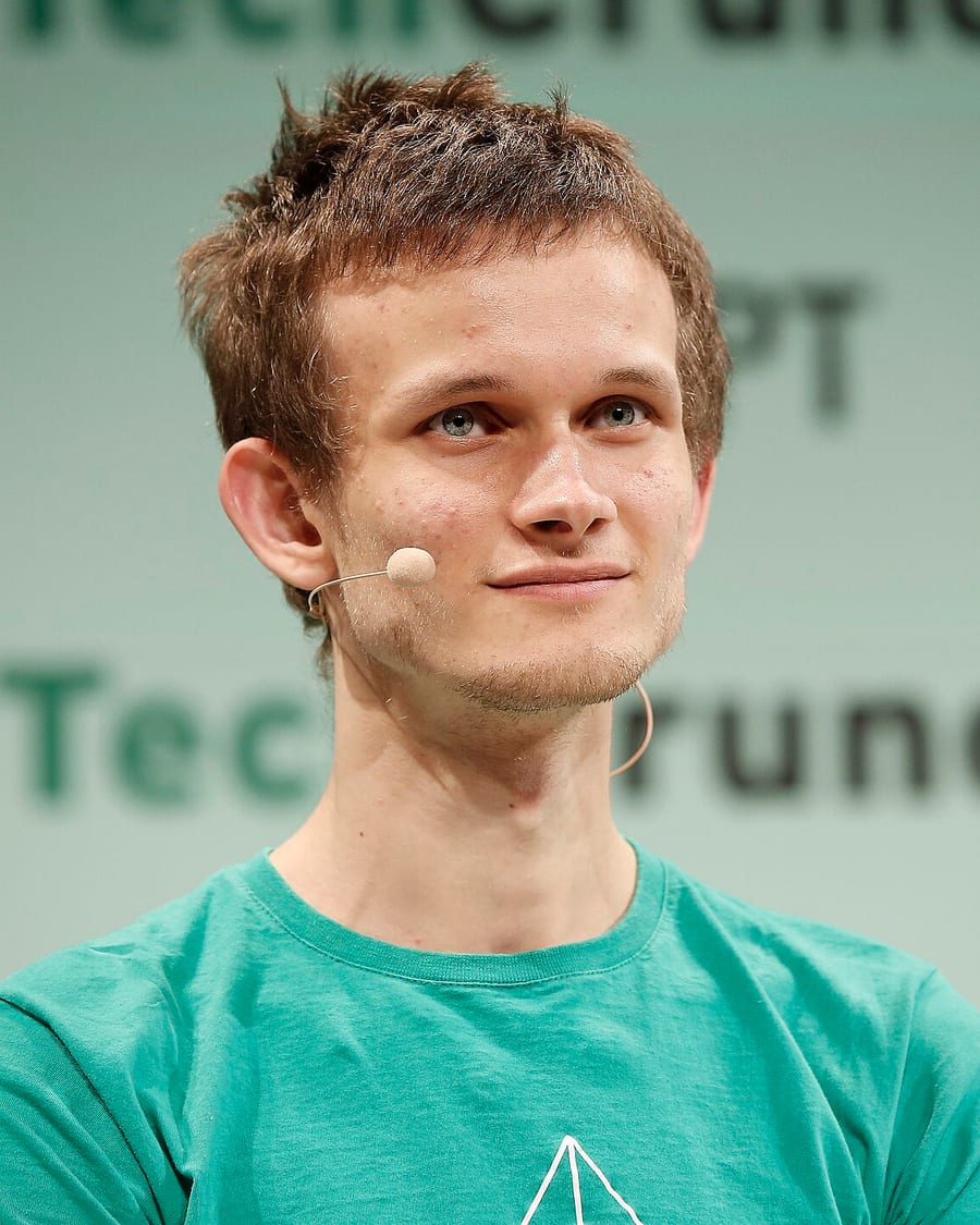 Vitalik Buterin portresi — Wikimedia Commons
