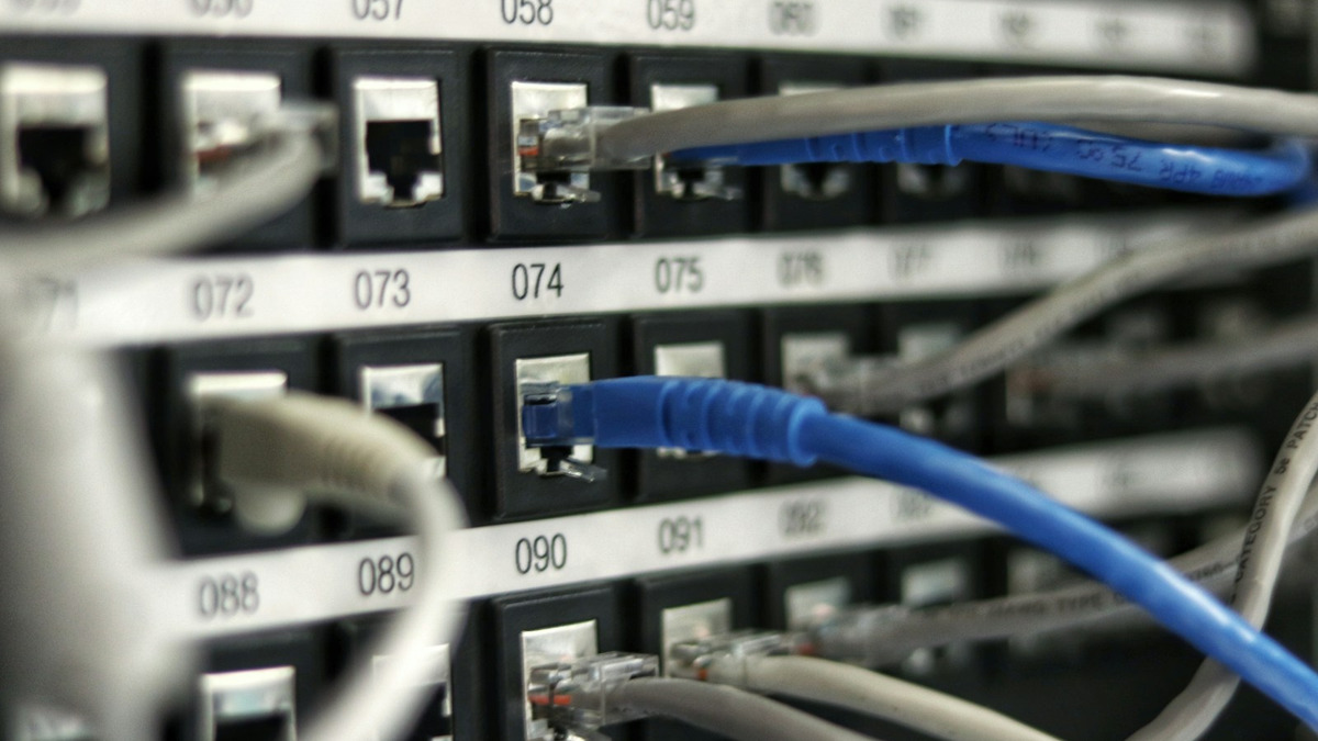 vLLM nedir PagedAttention ile üretimde 10 kat hızlı çıkarım mimarisi